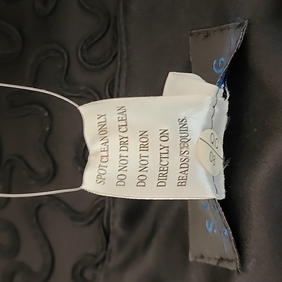 NWT Sue Wong Black Embroidered and Sequined Button Front Jacket Size 12 - Picture 17 of 17